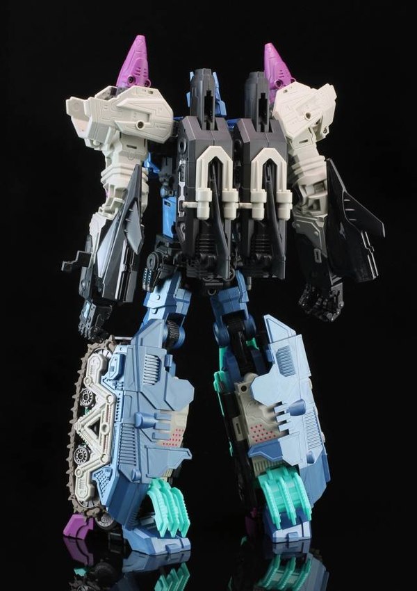 More Reformatted R 17 Carnifex Images, Details And Pre Orders For Not Overlord Figure  (2 of 6)